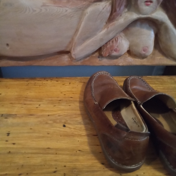 Born Men's Size 10.5 Casual Leather Slip-on Shoes - Picture 9 of 16